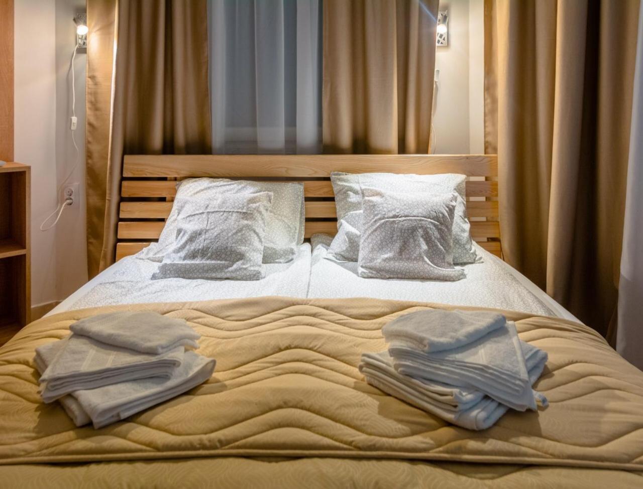 Apartmani Diksi Zrenjanin Extérieur photo