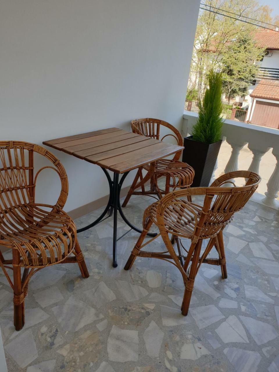 Apartmani Diksi Zrenjanin Extérieur photo