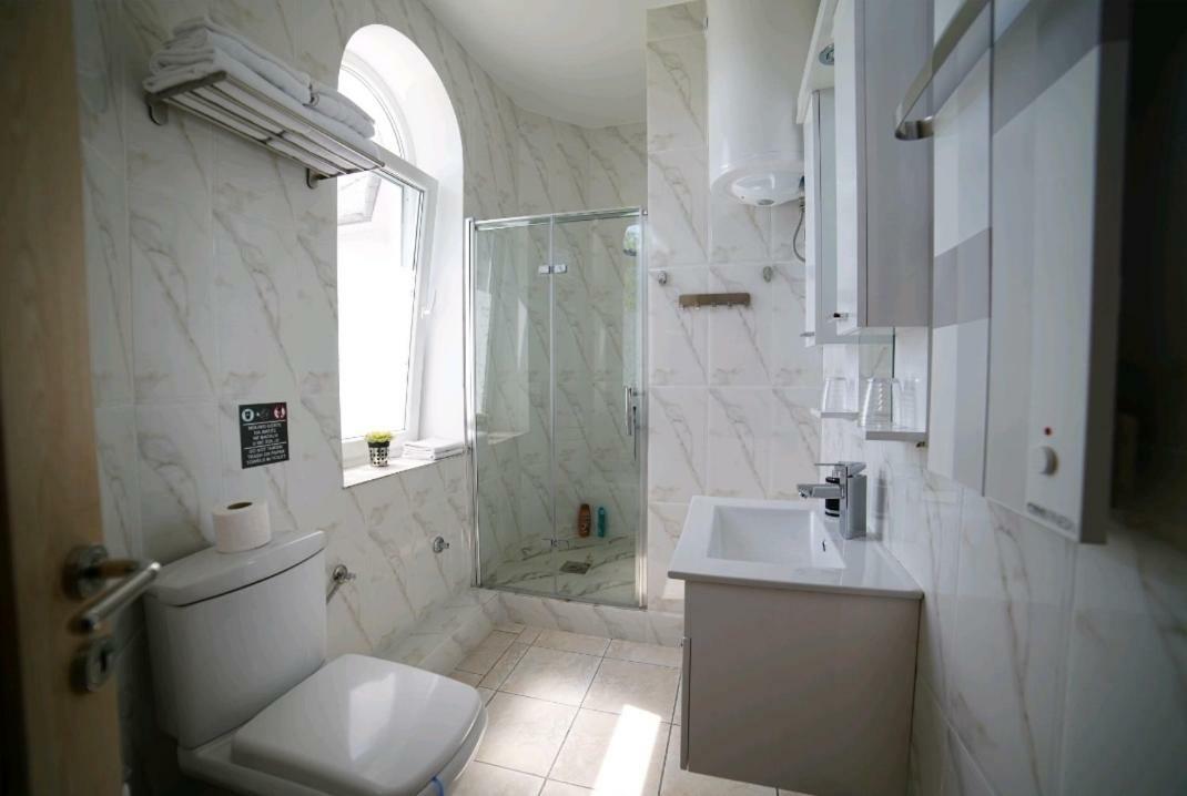 Apartmani Diksi Zrenjanin Extérieur photo