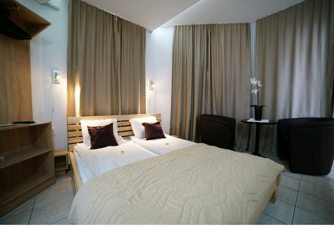 Apartmani Diksi Zrenjanin Extérieur photo