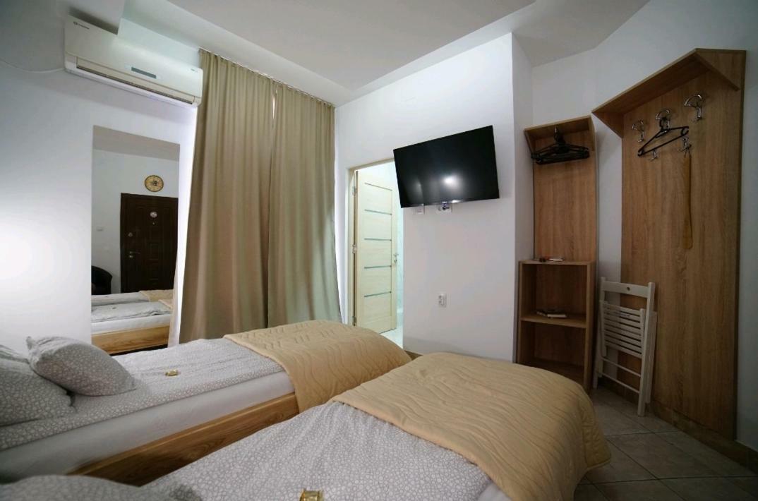 Apartmani Diksi Zrenjanin Extérieur photo