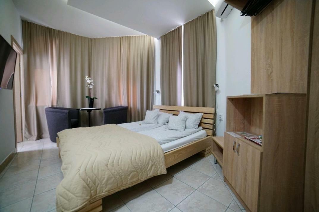Apartmani Diksi Zrenjanin Extérieur photo
