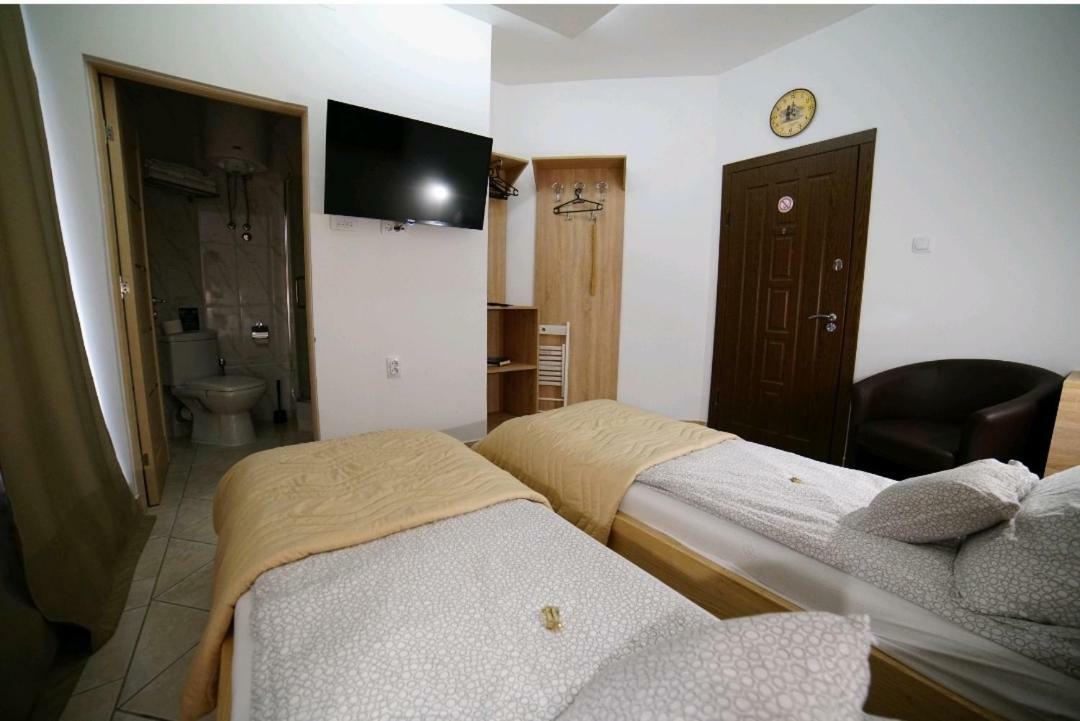 Apartmani Diksi Zrenjanin Extérieur photo